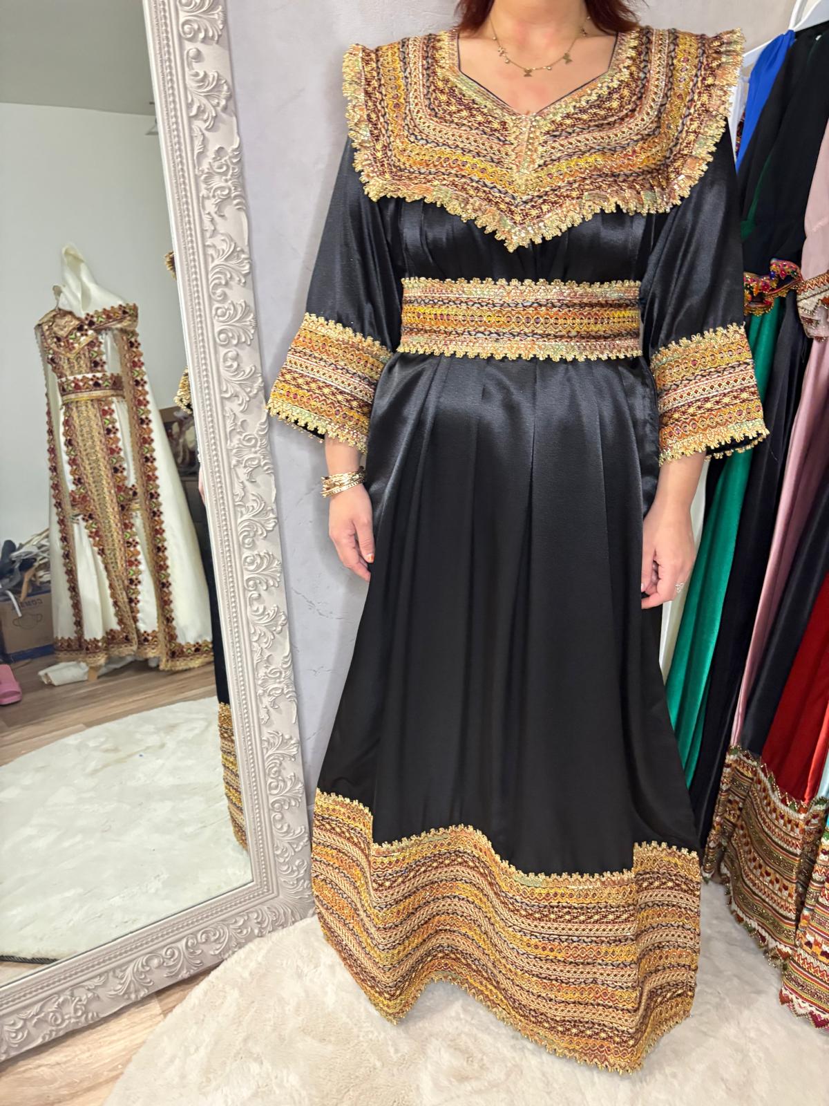 Robe Sakina